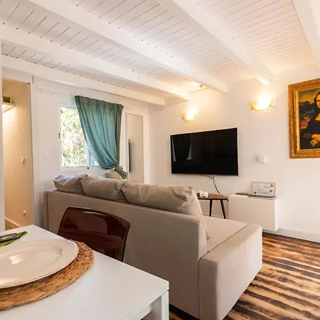 Tatil Evi Nature In Quiet Montain - Private Jaccuzi And Garden, Wifi - La Lezardiere